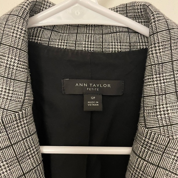 Ann Taylor Blazer - Picture 2 of 5